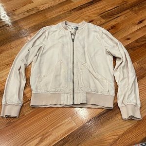 Zip cup thinner jacket